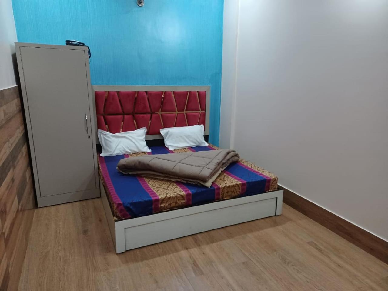 Paradise Home Stay Rani Pokhri Exterior photo
