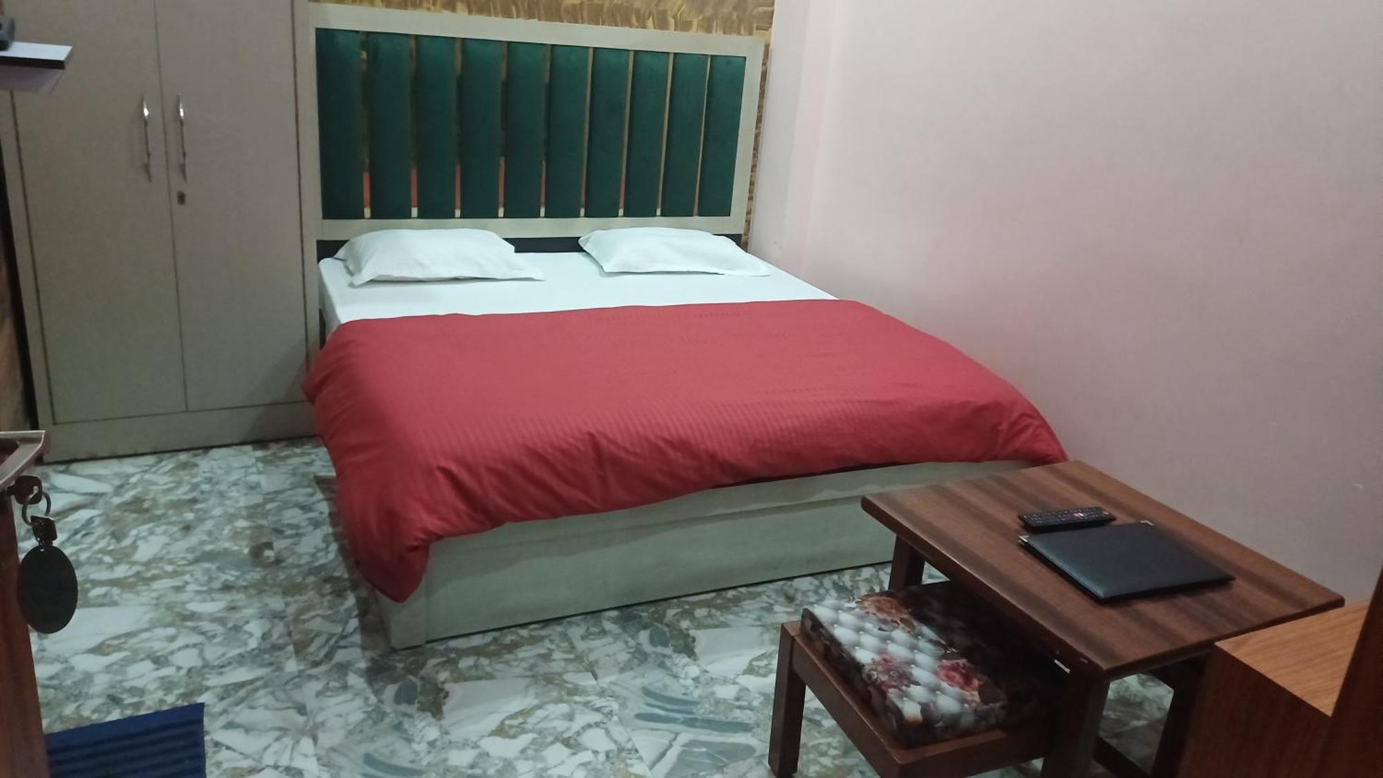 Paradise Home Stay Rani Pokhri Exterior photo