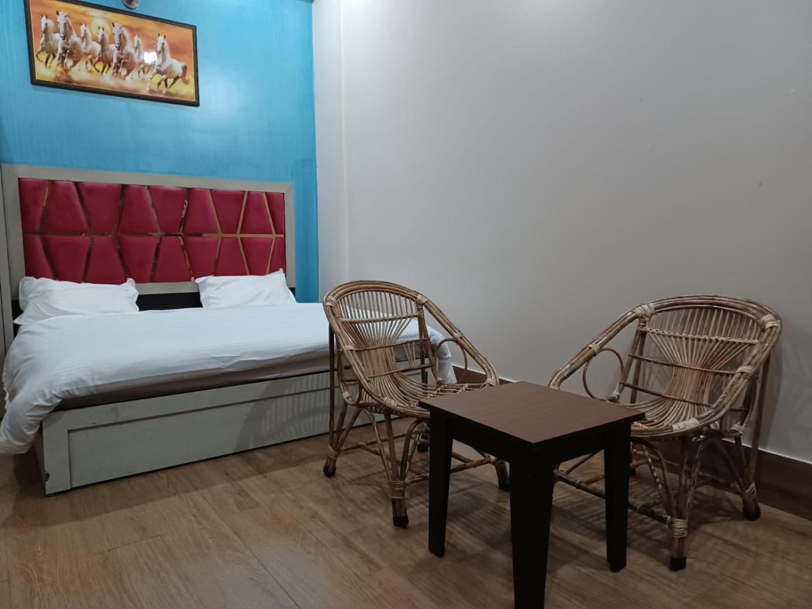 Paradise Home Stay Rani Pokhri Exterior photo